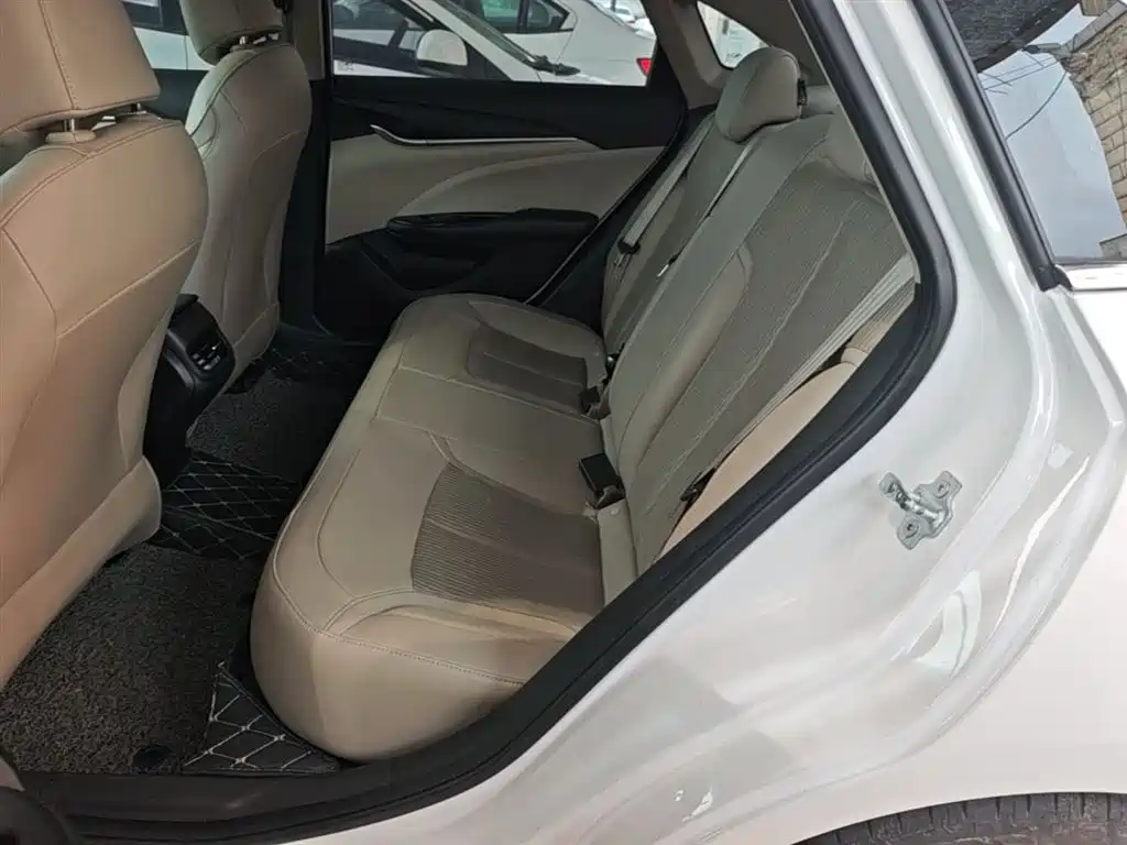 Buick Excelle 2017 — фото 17