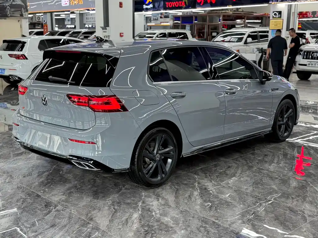 Volkswagen Golf 2022