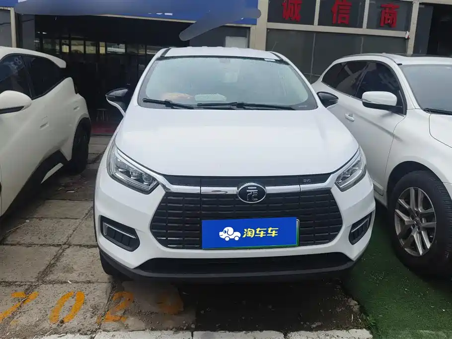BYD Yuan EV 2019