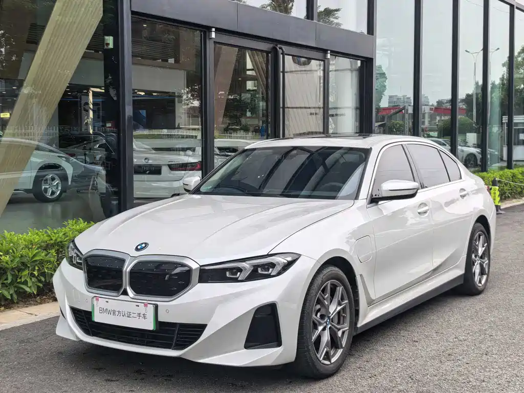 BMW i3 2023