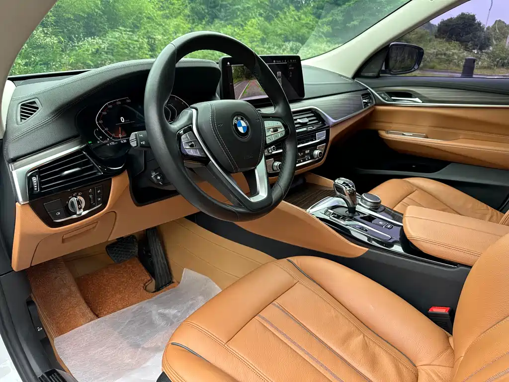 BMW 6 Series GT 2022 — фото 6