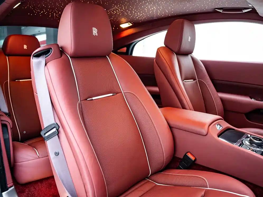 Rolls-Royce Phantom 2017 — фото 14