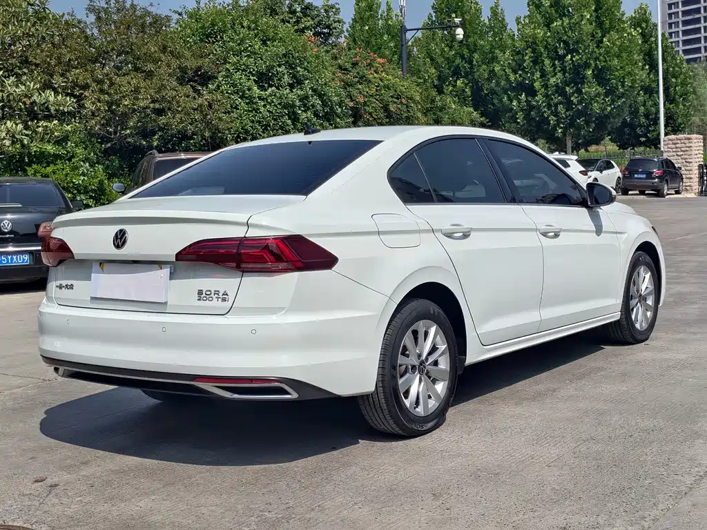 Volkswagen Bora 2023