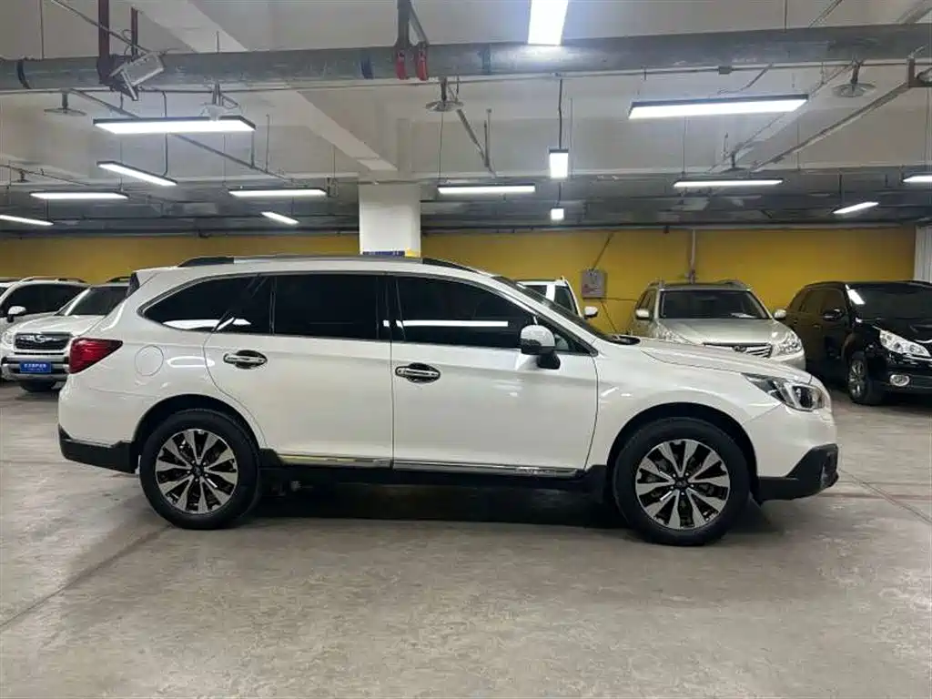 Subaru Outback 2017 — фото 5
