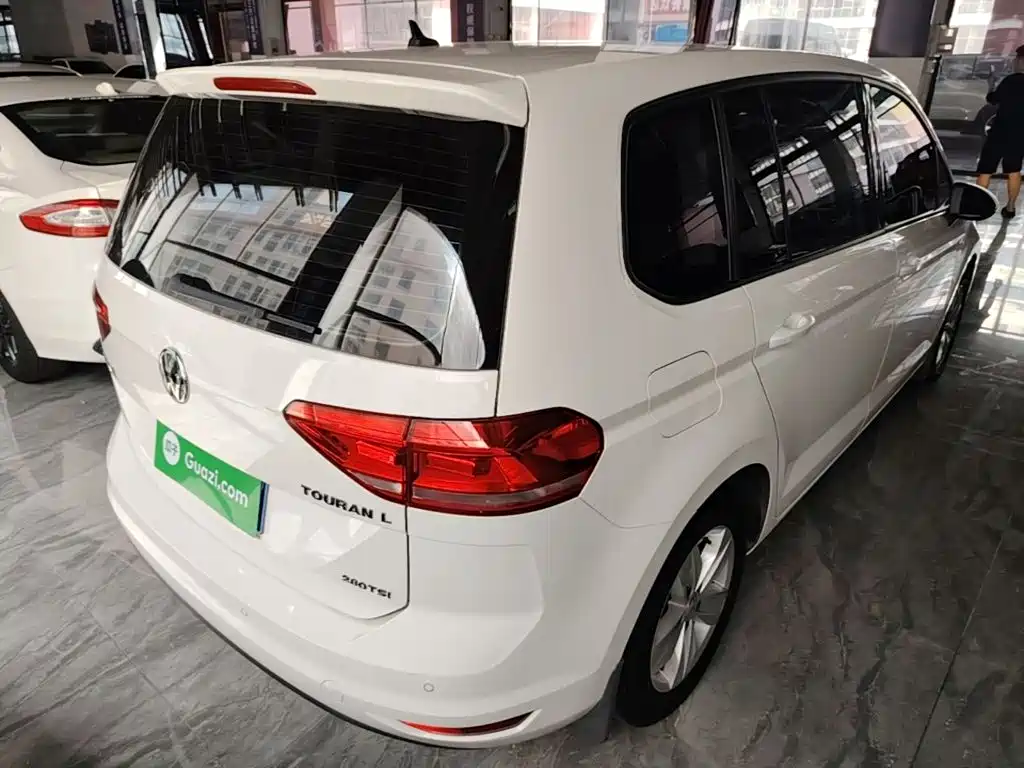 Volkswagen Touran 2019