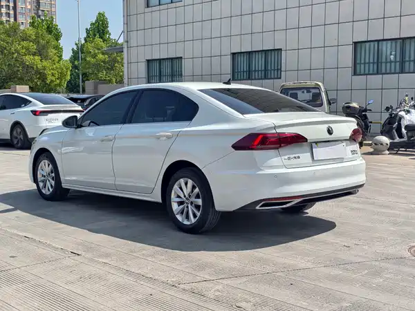 Volkswagen Bora 2023