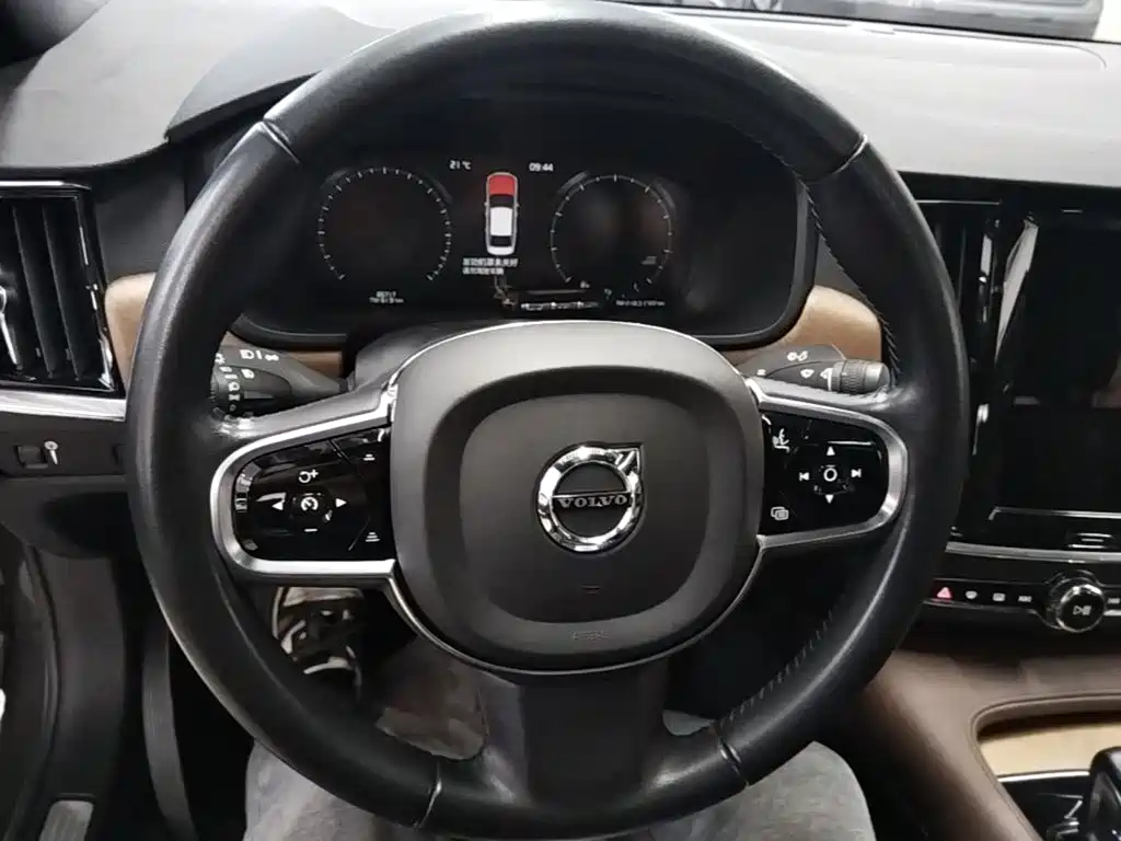 Volvo S90 2021 — фото 11