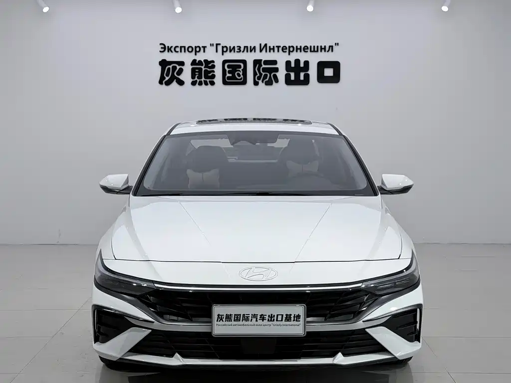 Hyundai Elantra 2024