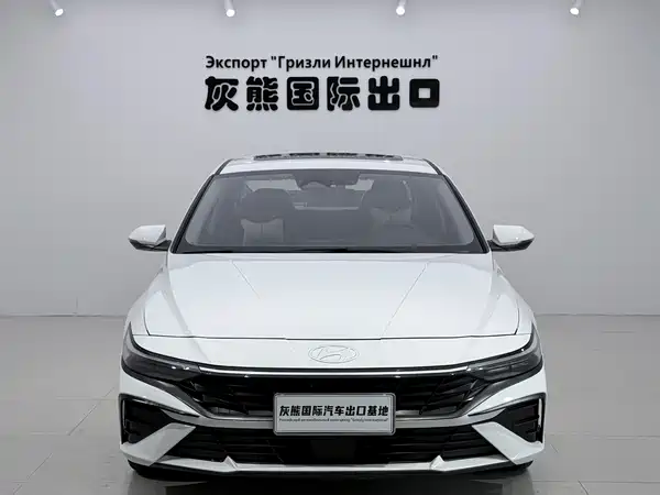 Hyundai Elantra 2024