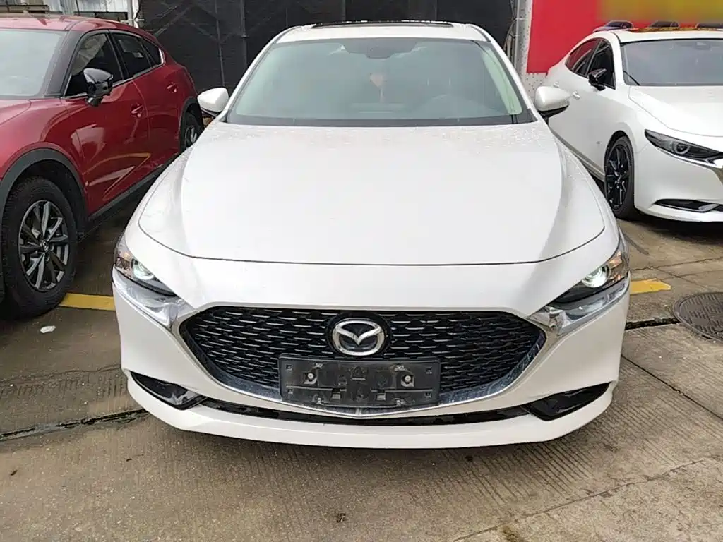 Mazda 3 Axela 2022