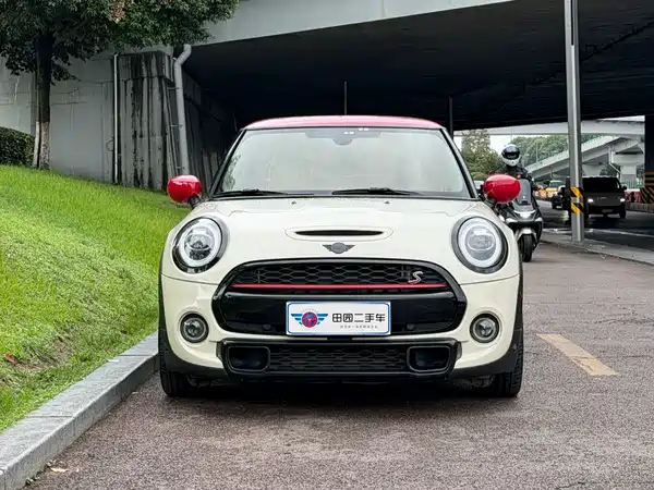 MINI MINI 2021