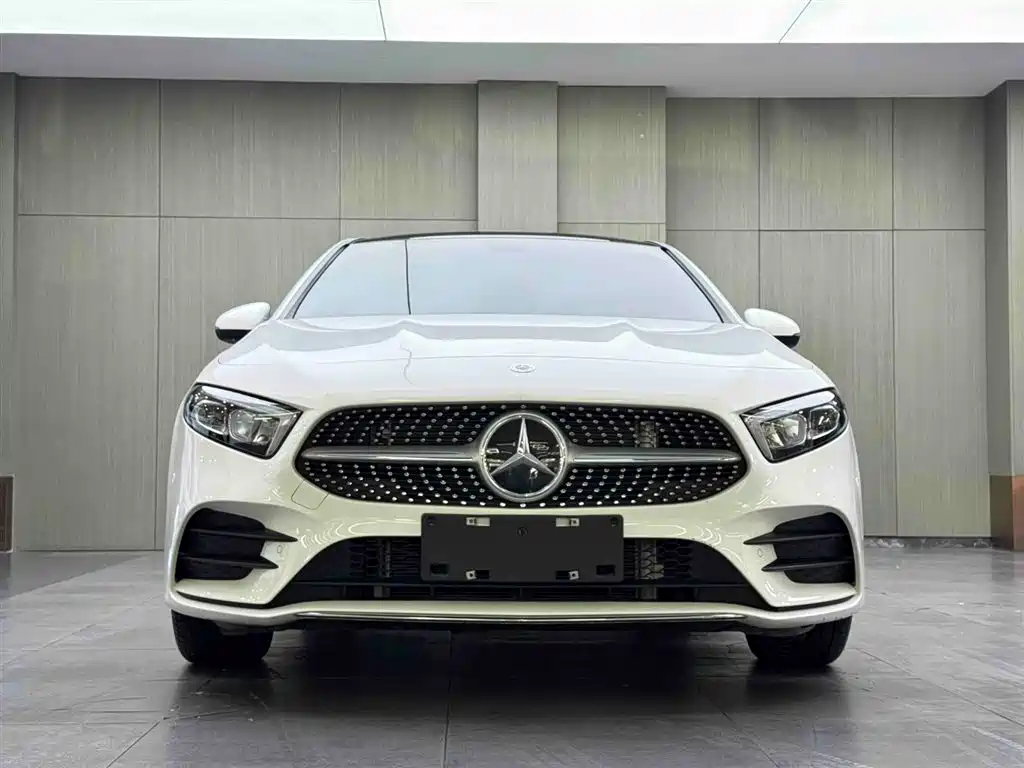 Mercedes-Benz A-Class 2023 — фото 2