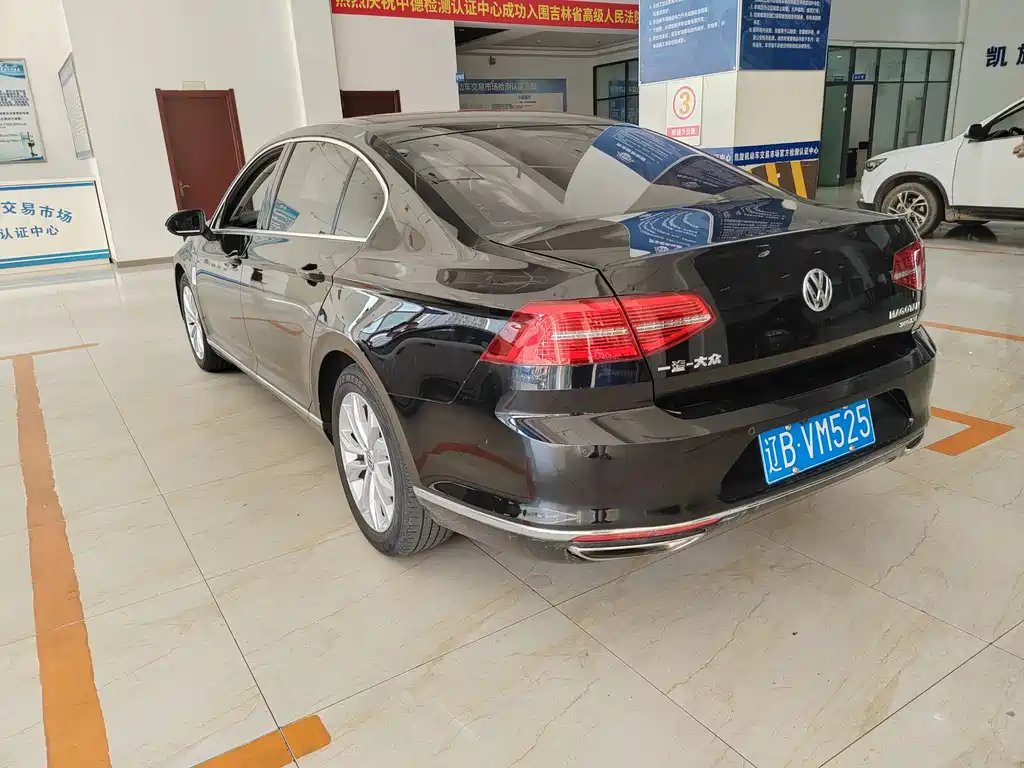 Volkswagen Magotan 2016