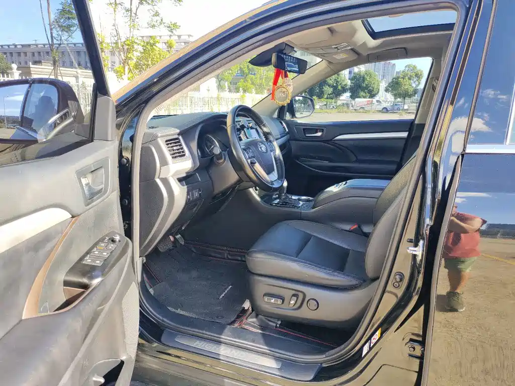 Toyota Highlander 2019 — фото 13