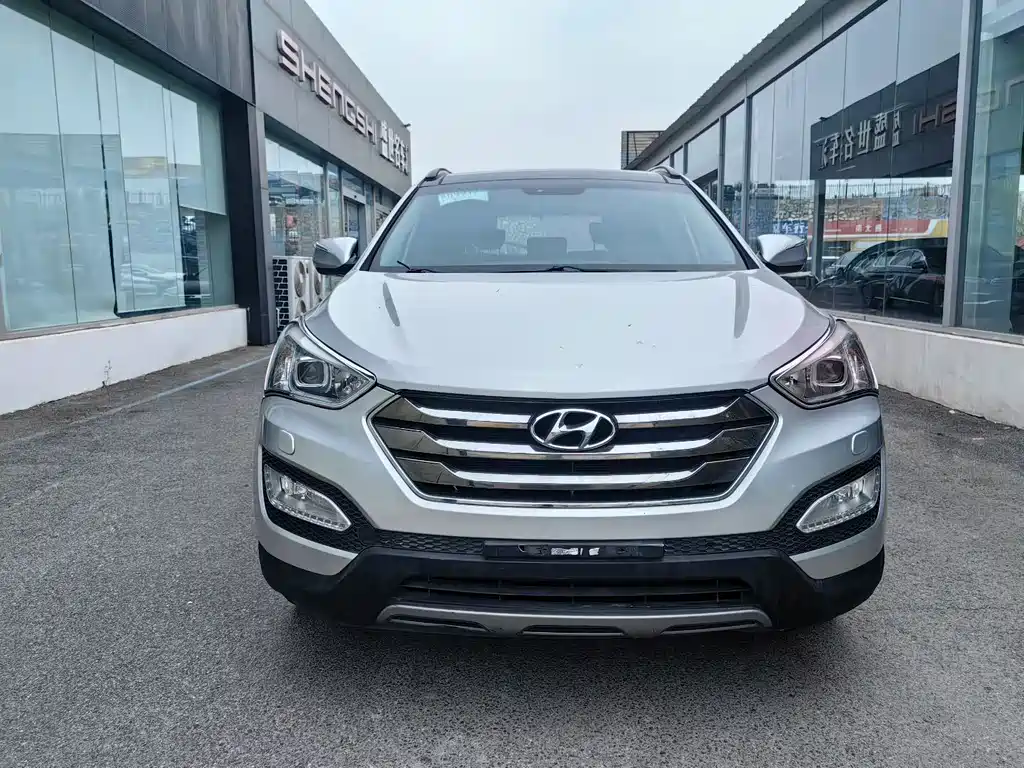 Hyundai Santa Fe 2014 — фото 2