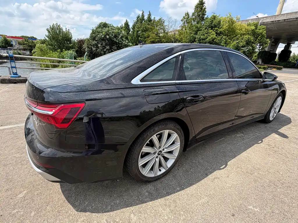Audi A6L 2023 — фото 4