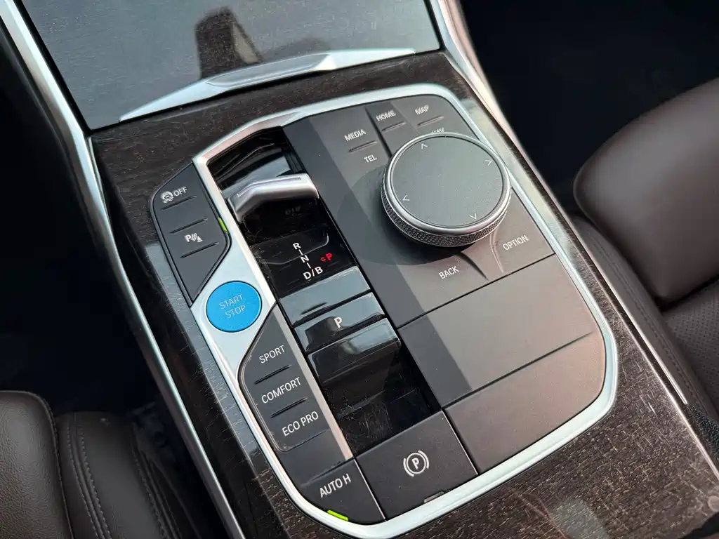 BMW i3 2023 — фото 23
