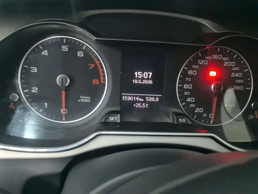 Audi A4L 2015 — фото 12