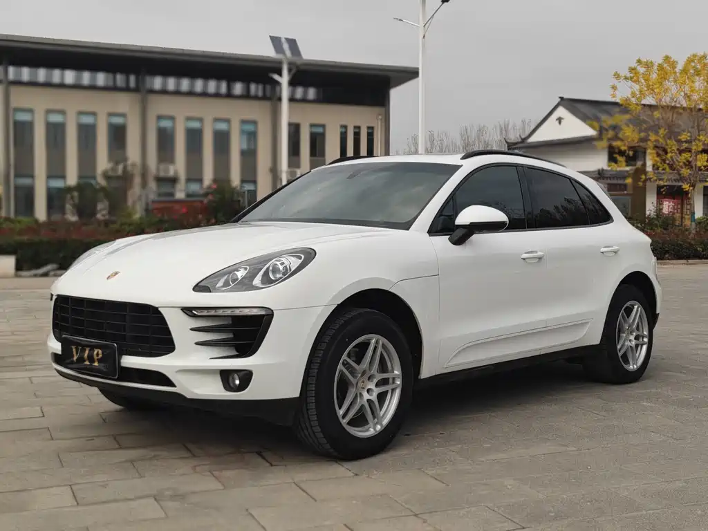 Porsche Macan 2015 — фото 1