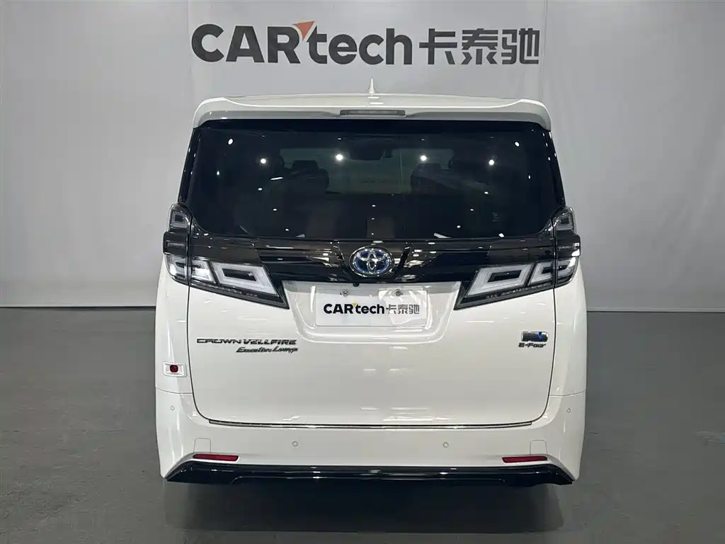 Toyota Vellfire 2023 — фото 21