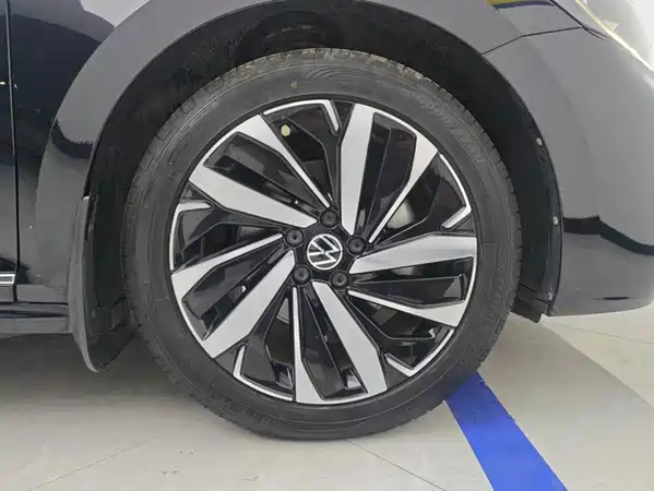 Volkswagen Passat 2022