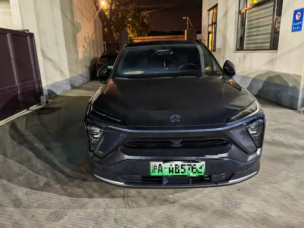 NIO ES6 2020