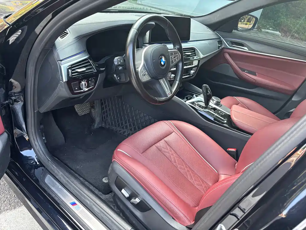 BMW 5 Series 2023