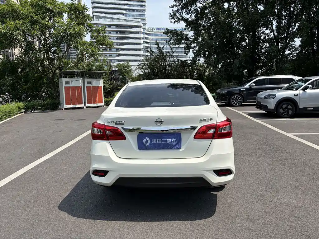 Nissan Sylphy 2023 — фото 11