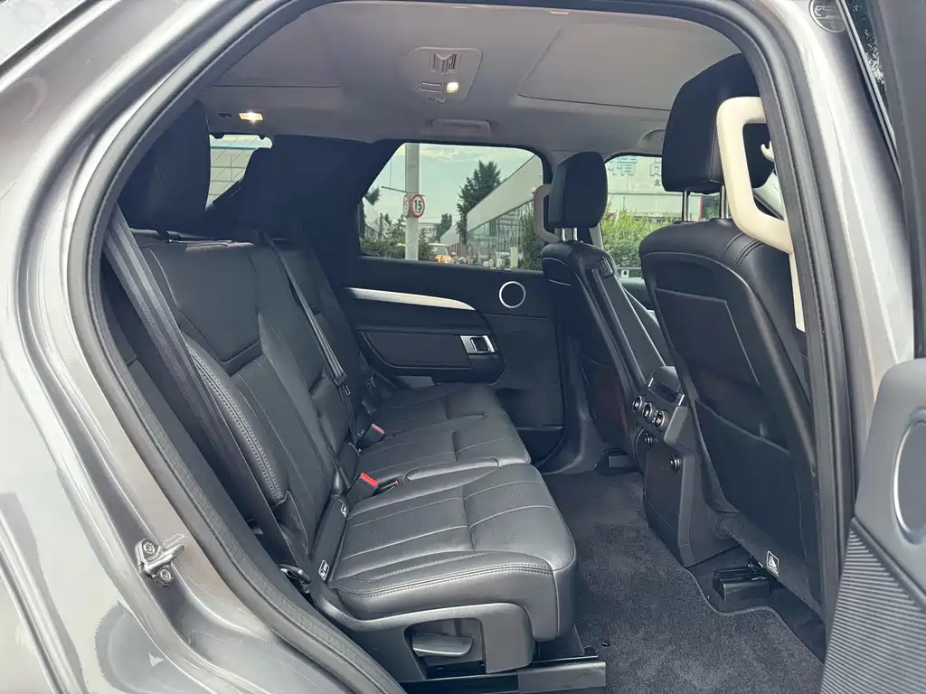 Land Rover Discovery 2020 — фото 16