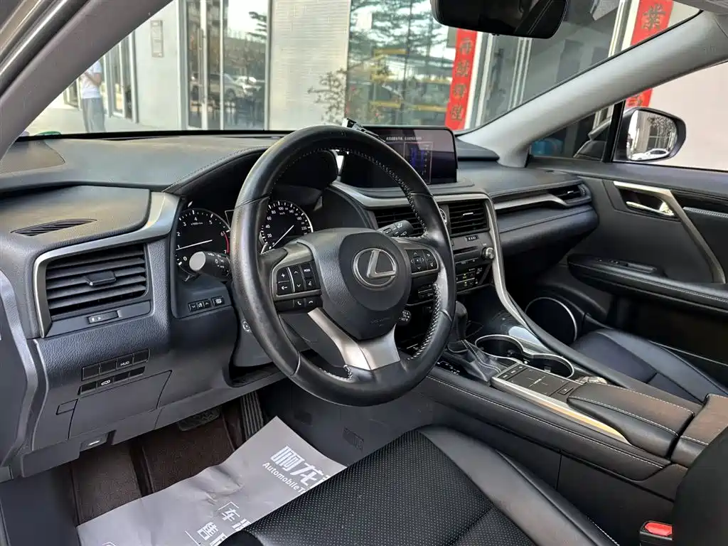 Lexus RX 2022 — фото 10