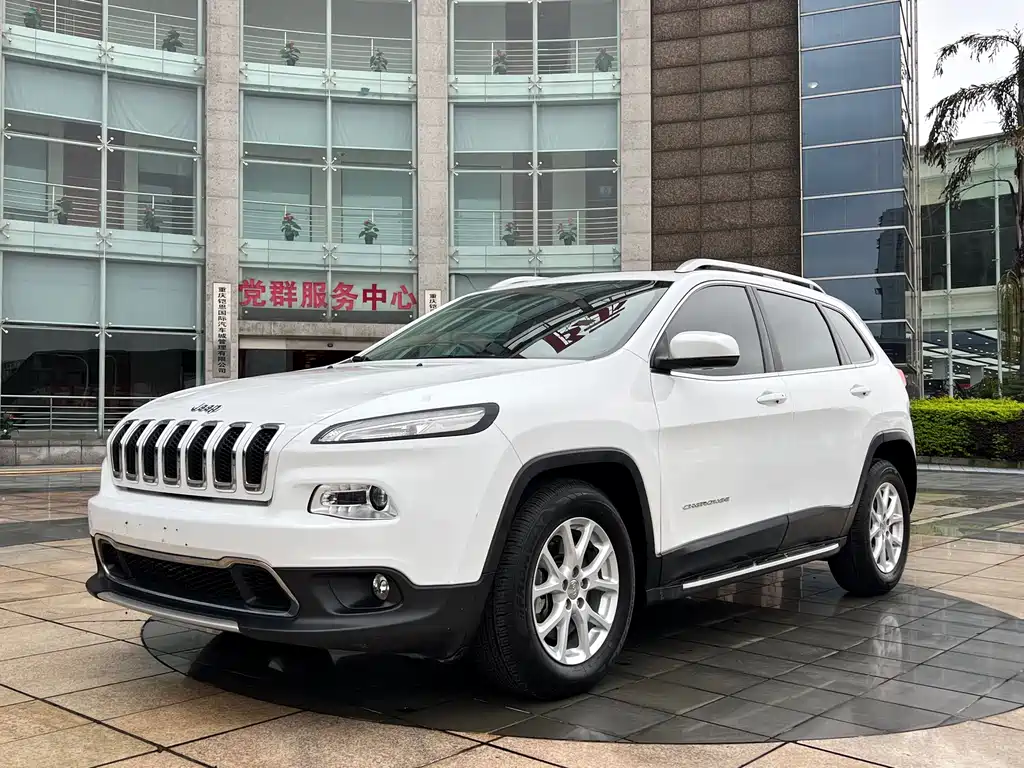 Jeep Cherokee 2019 — фото 1