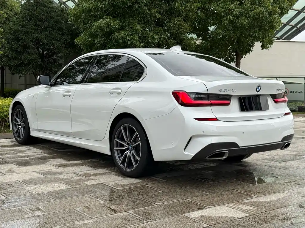 BMW 3 Series 2021