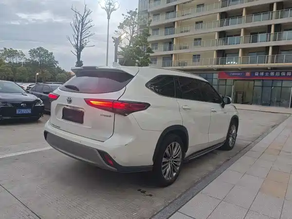 Toyota Highlander 2022