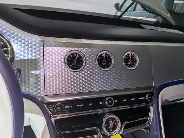 Bentley Flying Spur 2024