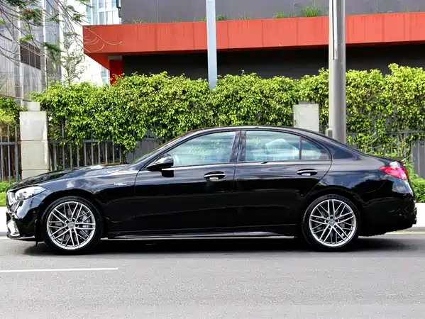 Mercedes-Benz C-Class AMG 2025