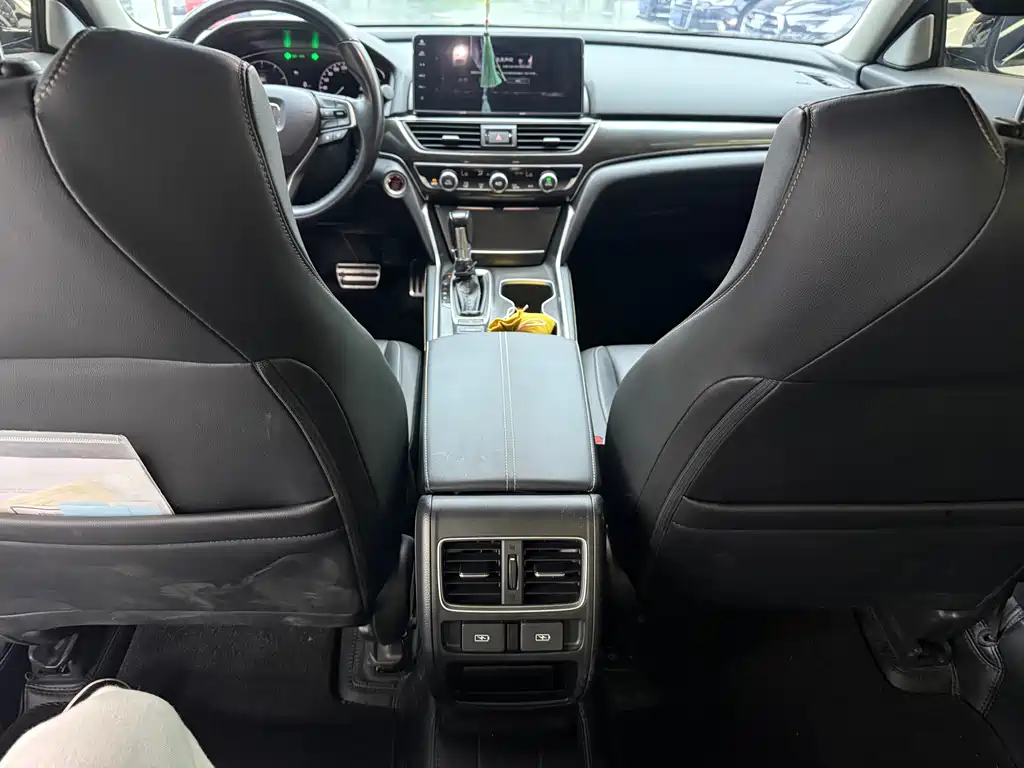 Honda Accord 2022 — фото 14
