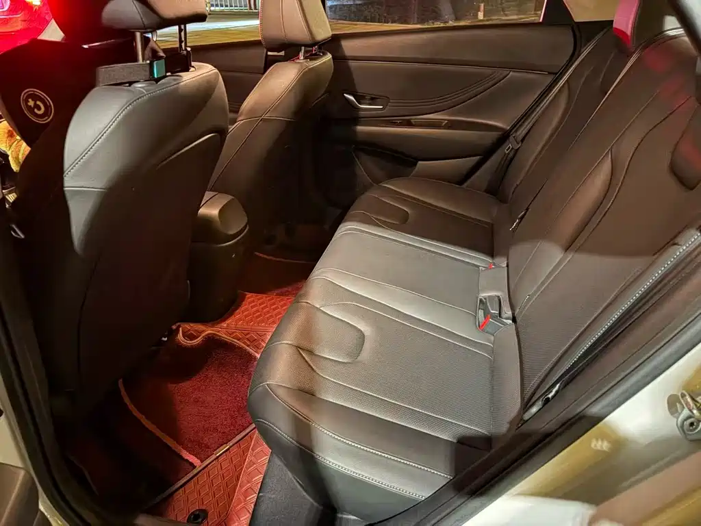 Hyundai Elantra 2021