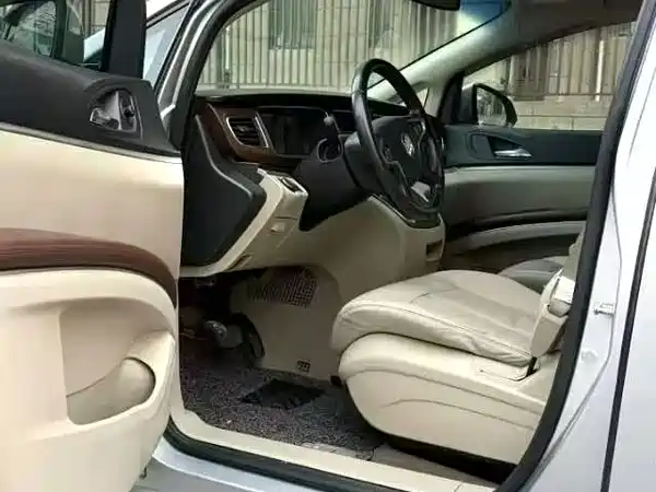Buick GL8 2018