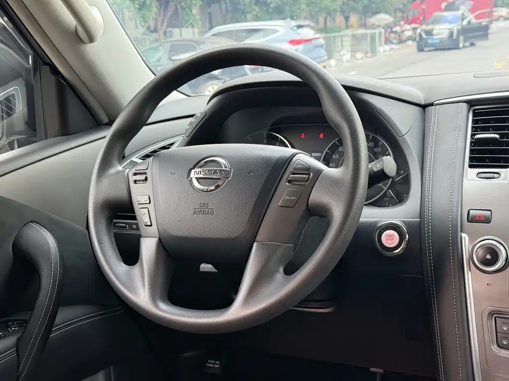 Nissan Patrol 2018 — фото 15