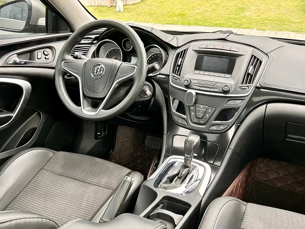 Buick Regal 2017 — фото 44