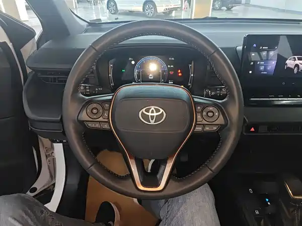 Toyota Frontlander 2026