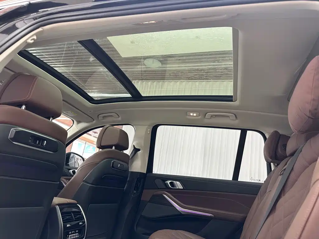 BMW X7 2024 — фото 11