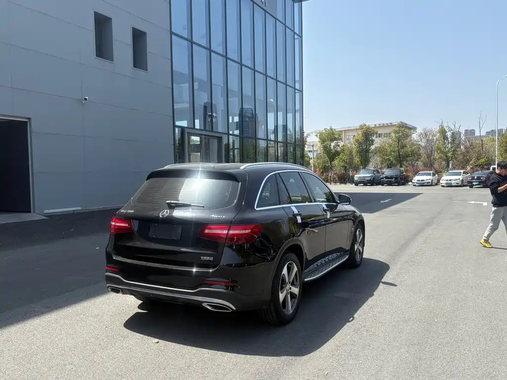 Mercedes-Benz GLC 2019 — фото 13