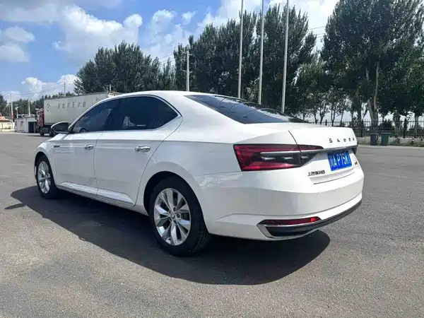 Skoda Superb 2021