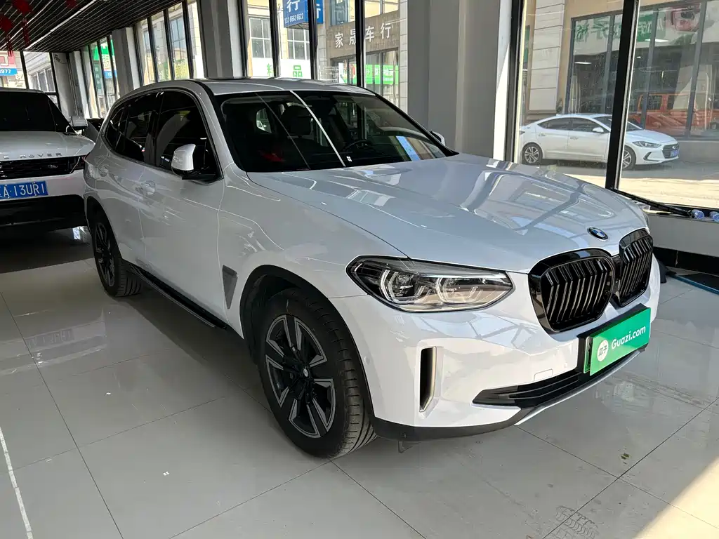 BMW iX3 2021 — фото 3