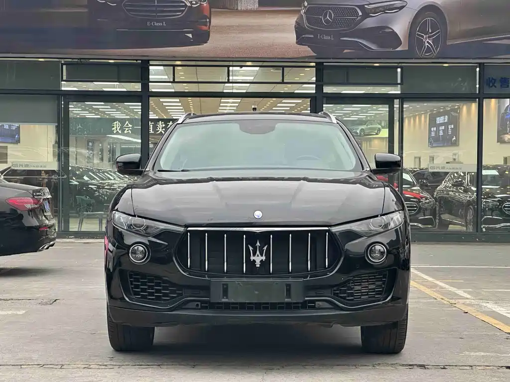 Maserati Levante 2018 — фото 1