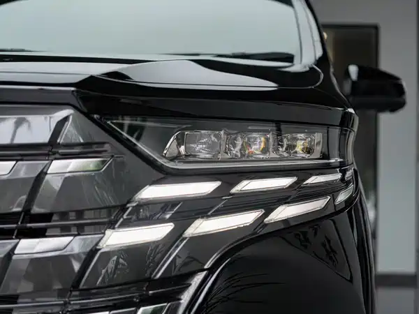 Toyota Alphard 2024