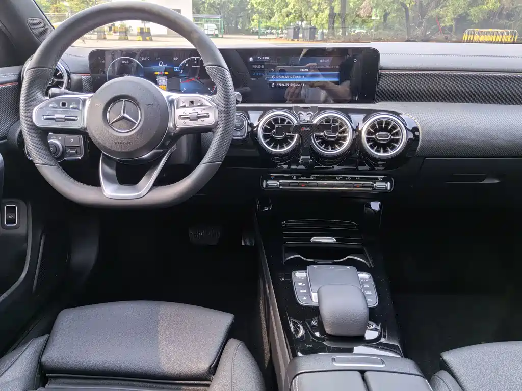 Mercedes-Benz A-Class 2022 — фото 9