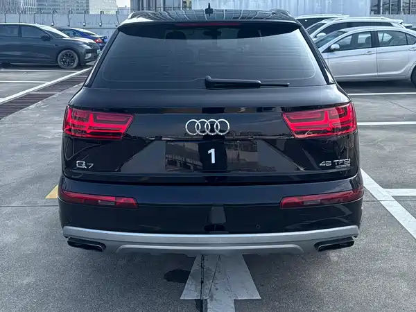 Audi Q7 2016