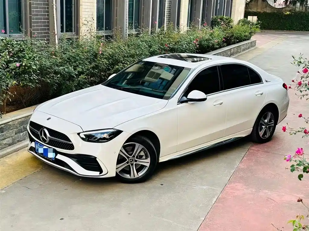 Mercedes-Benz C-Class 2022 — фото 1